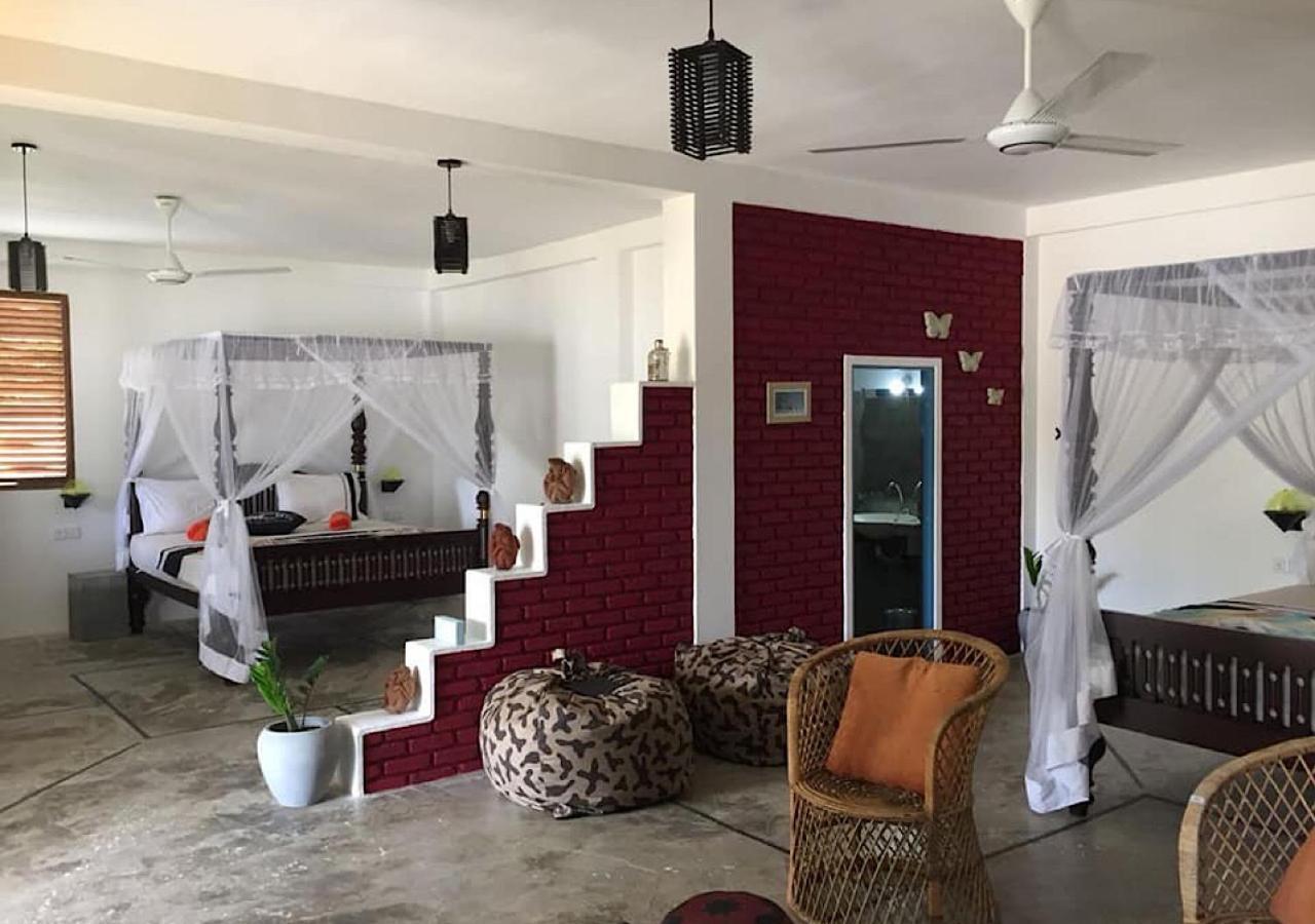 Blue Skies Guest House And Restaurant Tangalle Dış mekan fotoğraf